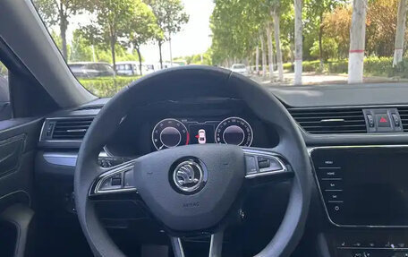 Skoda Superb III рестайлинг, 2020 год, 2 350 444 рублей, 6 фотография