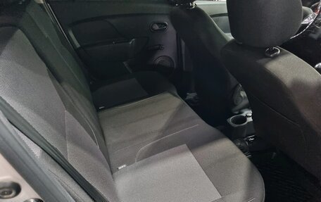 Renault Logan II, 2020 год, 1 200 000 рублей, 10 фотография