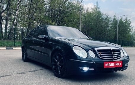 Mercedes-Benz E-Класс, 2004 год, 850 000 рублей, 1 фотография