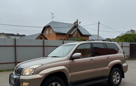 Toyota Land Cruiser Prado 120 рестайлинг, 2003 год, 1 500 000 рублей, 5 фотография