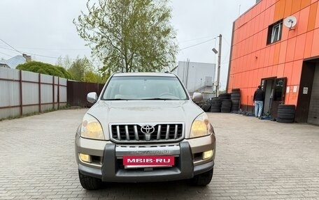 Toyota Land Cruiser Prado 120 рестайлинг, 2003 год, 1 500 000 рублей, 10 фотография