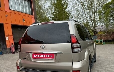 Toyota Land Cruiser Prado 120 рестайлинг, 2003 год, 1 500 000 рублей, 8 фотография