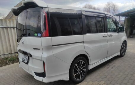 Honda Stepwgn IV, 2015 год, 2 190 000 рублей, 2 фотография