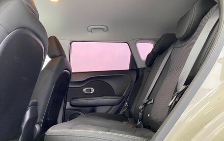 KIA Soul II рестайлинг, 2017 год, 1 459 000 рублей, 23 фотография