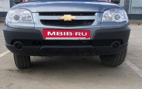 Chevrolet Niva I рестайлинг, 2013 год, 699 000 рублей, 3 фотография