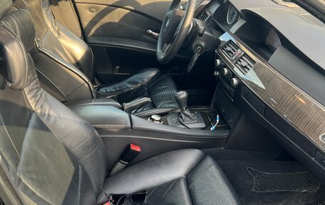 BMW 5 серия, 2004 год, 1 800 000 рублей, 12 фотография