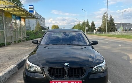 BMW 5 серия, 2004 год, 1 800 000 рублей, 14 фотография