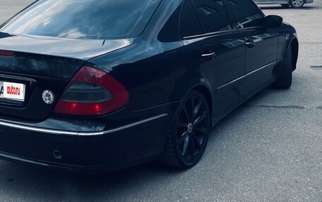Mercedes-Benz E-Класс, 2004 год, 850 000 рублей, 10 фотография