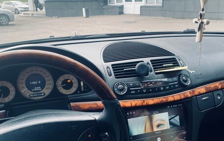 Mercedes-Benz E-Класс, 2004 год, 850 000 рублей, 16 фотография