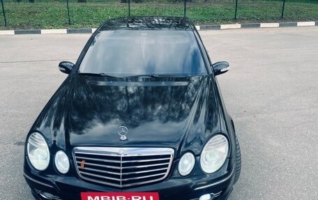 Mercedes-Benz E-Класс, 2004 год, 850 000 рублей, 4 фотография