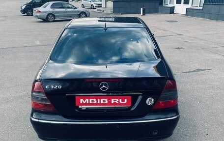 Mercedes-Benz E-Класс, 2004 год, 850 000 рублей, 7 фотография