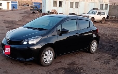 Toyota Vitz, 2015 год, 950 000 рублей, 14 фотография