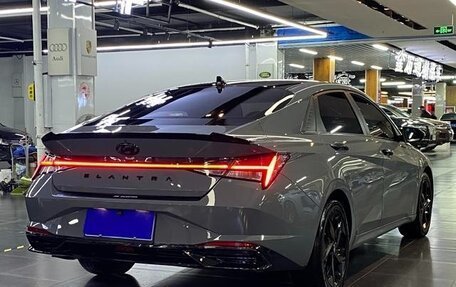 Hyundai Elantra, 2022 год, 1 065 100 рублей, 5 фотография