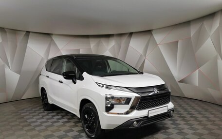 Mitsubishi Xpander, 2023 год, 2 375 000 рублей, 3 фотография