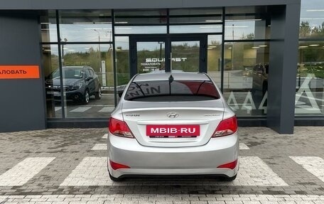 Hyundai Solaris II рестайлинг, 2015 год, 870 000 рублей, 15 фотография