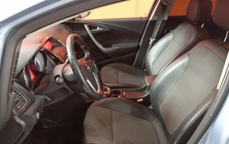 Opel Astra J, 2011 год, 635 250 рублей, 18 фотография
