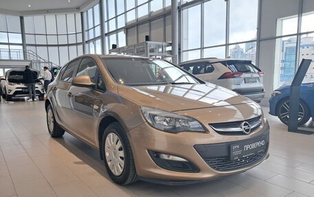 Opel Astra J, 2013 год, 767 000 рублей, 3 фотография