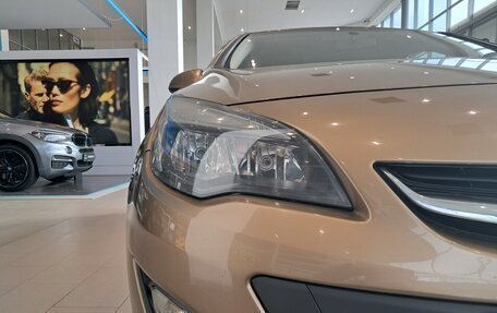 Opel Astra J, 2013 год, 767 000 рублей, 17 фотография