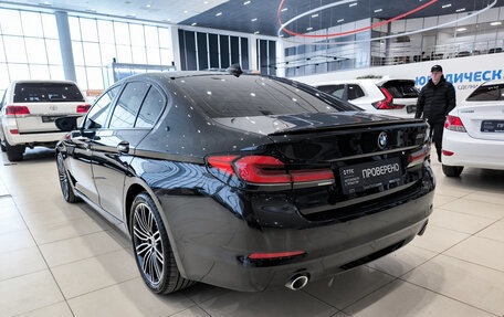 BMW 5 серия, 2017 год, 2 650 000 рублей, 7 фотография
