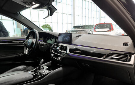 BMW 5 серия, 2017 год, 2 650 000 рублей, 11 фотография