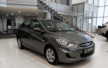 Hyundai Solaris II рестайлинг, 2014 год, 910 000 рублей, 3 фотография