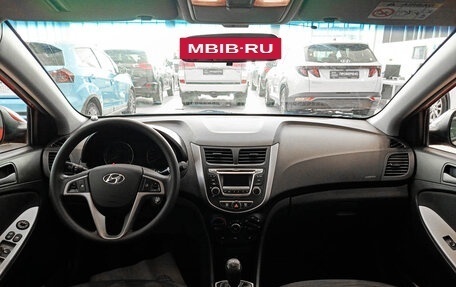 Hyundai Solaris II рестайлинг, 2016 год, 930 000 рублей, 14 фотография