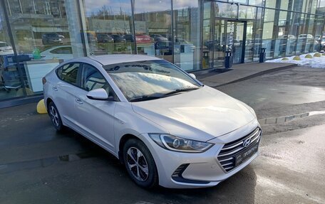 Hyundai Elantra VI рестайлинг, 2018 год, 1 450 000 рублей, 3 фотография