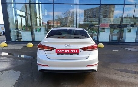Hyundai Elantra VI рестайлинг, 2018 год, 1 450 000 рублей, 6 фотография