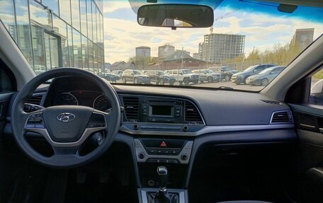 Hyundai Elantra VI рестайлинг, 2018 год, 1 450 000 рублей, 14 фотография