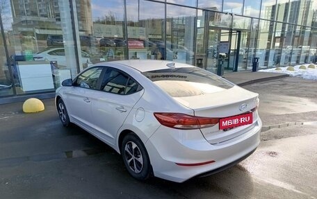 Hyundai Elantra VI рестайлинг, 2018 год, 1 450 000 рублей, 7 фотография