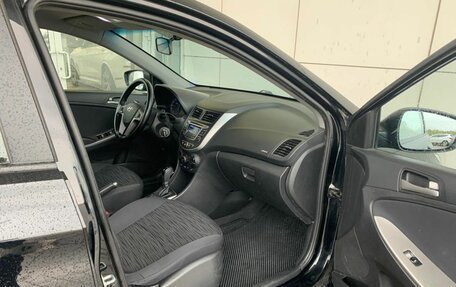 Hyundai Solaris II рестайлинг, 2015 год, 970 000 рублей, 11 фотография