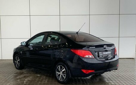 Hyundai Solaris II рестайлинг, 2015 год, 970 000 рублей, 7 фотография
