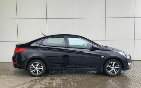 Hyundai Solaris II рестайлинг, 2015 год, 970 000 рублей, 4 фотография