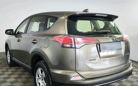 Toyota RAV4, 2016 год, 2 200 000 рублей, 7 фотография