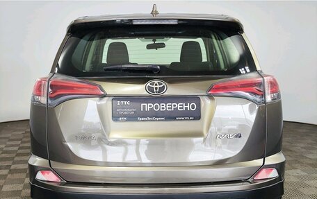 Toyota RAV4, 2016 год, 2 200 000 рублей, 6 фотография