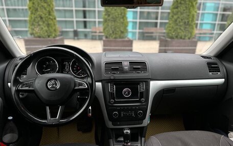 Skoda Yeti I рестайлинг, 2015 год, 1 325 990 рублей, 2 фотография