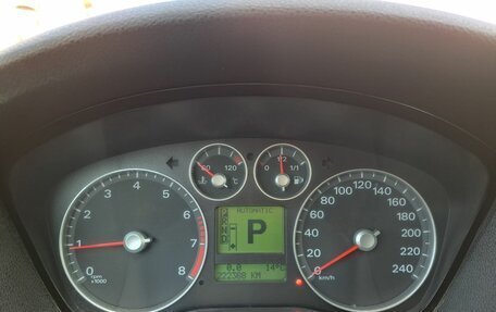 Ford Focus II рестайлинг, 2006 год, 319 000 рублей, 13 фотография