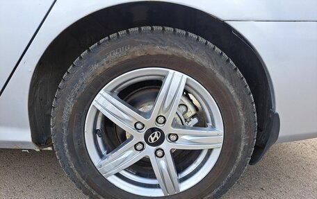 Hyundai Elantra IV, 2010 год, 800 000 рублей, 18 фотография