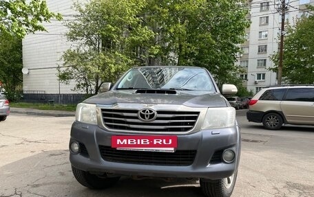 Toyota Hilux VII, 2012 год, 2 200 000 рублей, 2 фотография