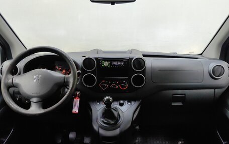 Peugeot Partner II рестайлинг 2, 2011 год, 588 000 рублей, 11 фотография