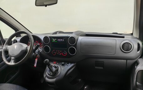 Peugeot Partner II рестайлинг 2, 2011 год, 588 000 рублей, 12 фотография