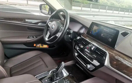 BMW 5 серия, 2020 год, 2 770 000 рублей, 13 фотография