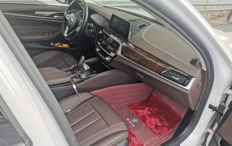 BMW 5 серия, 2020 год, 2 770 000 рублей, 10 фотография