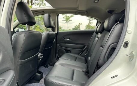 Honda Vezel, 2021 год, 1 300 443 рублей, 15 фотография