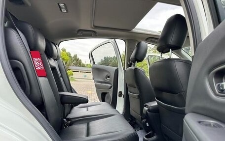 Honda Vezel, 2021 год, 1 300 443 рублей, 14 фотография