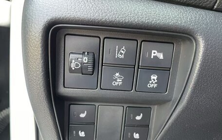 Honda CR-V IV, 2022 год, 2 490 000 рублей, 8 фотография