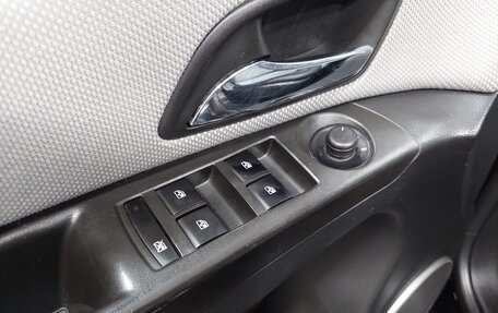 Chevrolet Cruze II, 2013 год, 830 000 рублей, 13 фотография