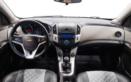 Chevrolet Cruze II, 2013 год, 830 000 рублей, 18 фотография