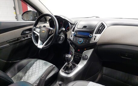 Chevrolet Cruze II, 2013 год, 830 000 рублей, 19 фотография