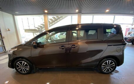 Toyota Sienta II, 2019 год, 1 850 000 рублей, 6 фотография